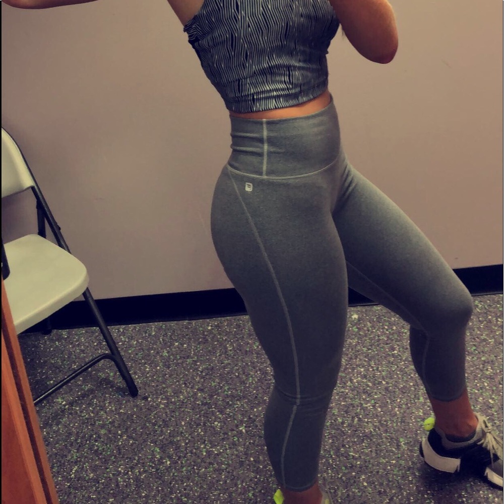 fabletics grey 7/8 pant